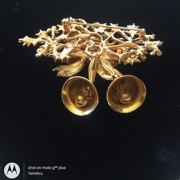 **BOOK PC** WEISS Enamel Christmas Bells Brooch c.1960s  *SALE Ends  1/1/22 - Picture 4 of 8